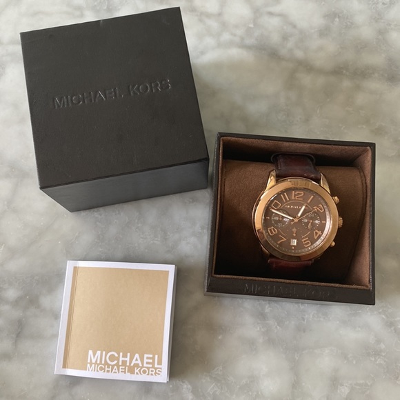 Michael Kors Rose Gold and Leather Watch - Picture 2 of 5